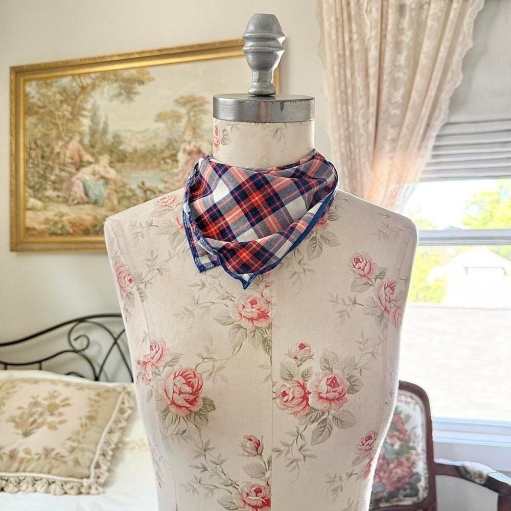 Vintage handkerchief‎